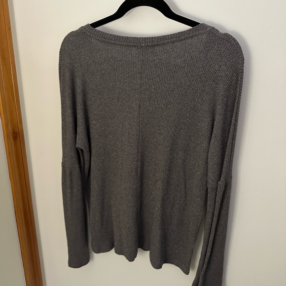 Lucky Brand Flowy Long Sleeve Top - Picture 5 of 6